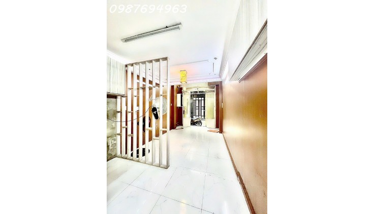 QUẬN 10, GẦN CHỢ NGUYỄN TRI PHƯƠNG - HẺM THÔNG - 4 TẦNG BTCT, GIÁ NHỈNH 5T TL